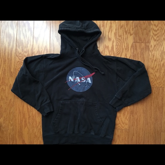 zara nasa hoodie